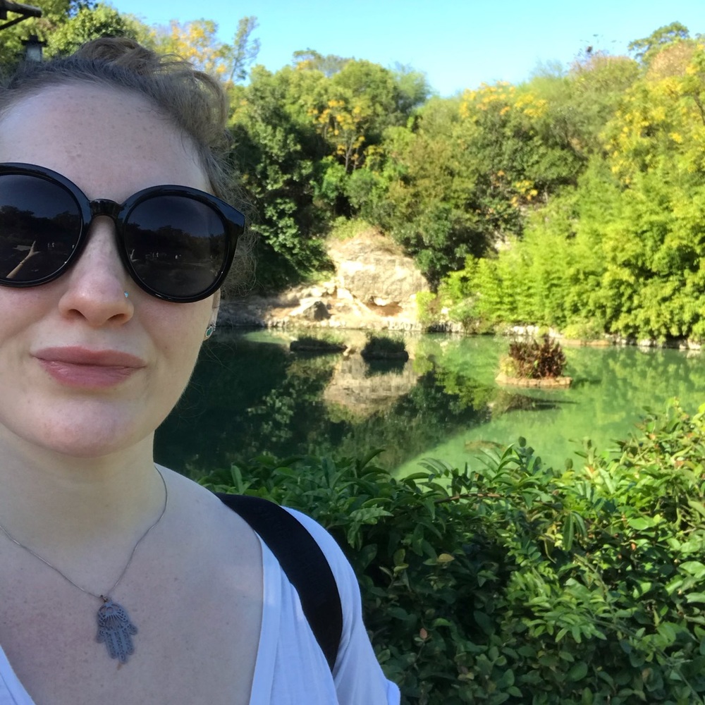 Meet your Posher, Esther